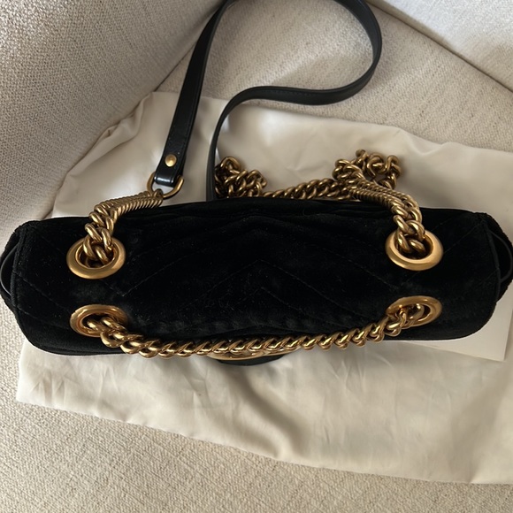 Gucci Marmont Black Velvet Matelasse GG Mini Crossbody Bag - Picture 13 of 14